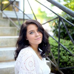 Meet your Posher, Emma